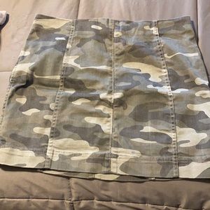 Camo skirt